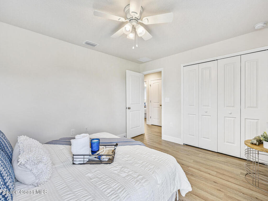 208 Hidden Woods Place, Melbourne, FL 32901