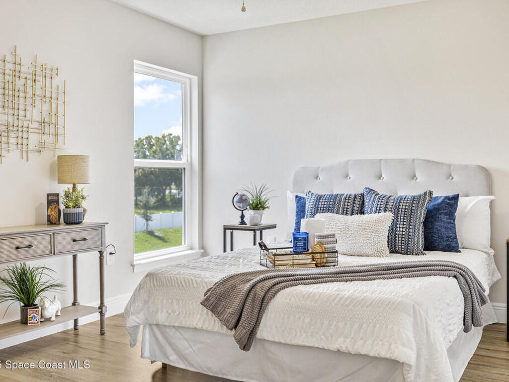 238 Hidden Woods Place, Melbourne, FL 32901