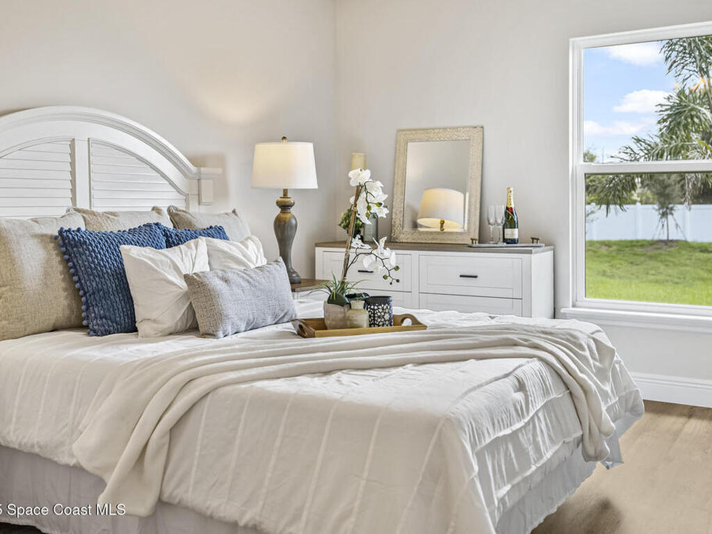 238 Hidden Woods Place, Melbourne, FL 32901