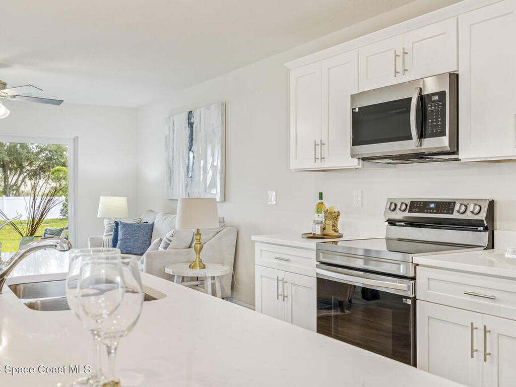 238 Hidden Woods Place, Melbourne, FL 32901