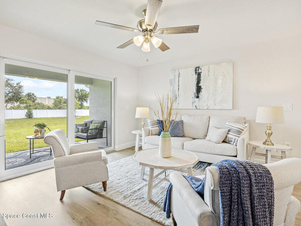 238 Hidden Woods Place, Melbourne, FL 32901