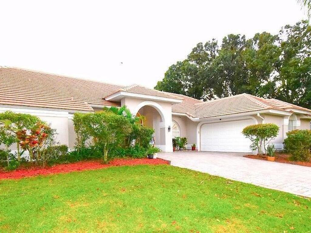 101 Island Grove Drive, Merritt Island, FL 32952