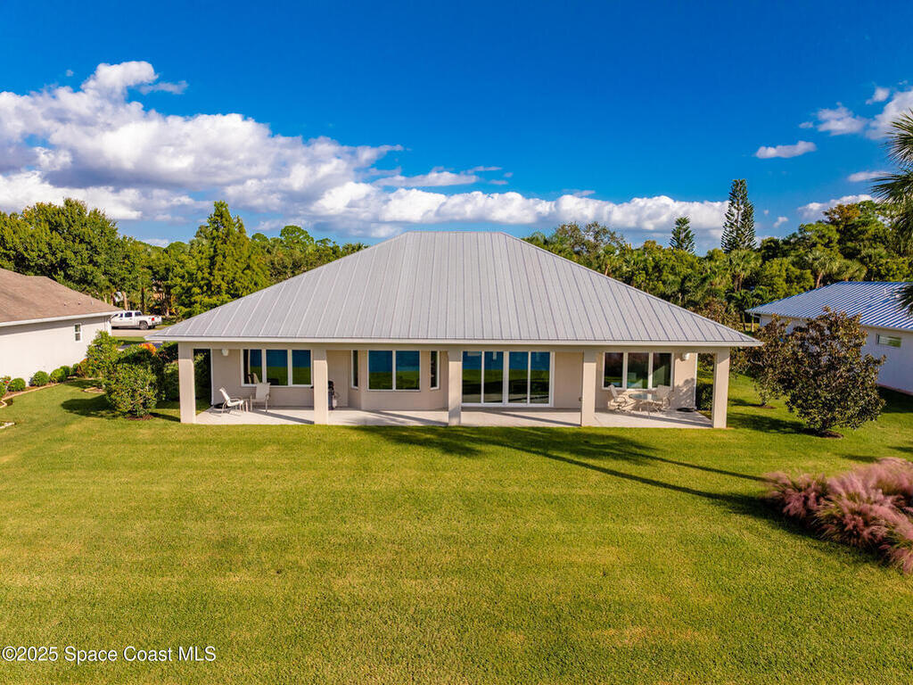 307 Yearling Trail, Sebastian, FL 32958