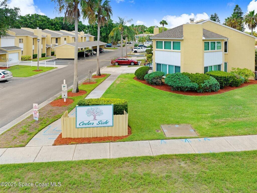 622 Cedar Side Circle, Palm Bay, 32905