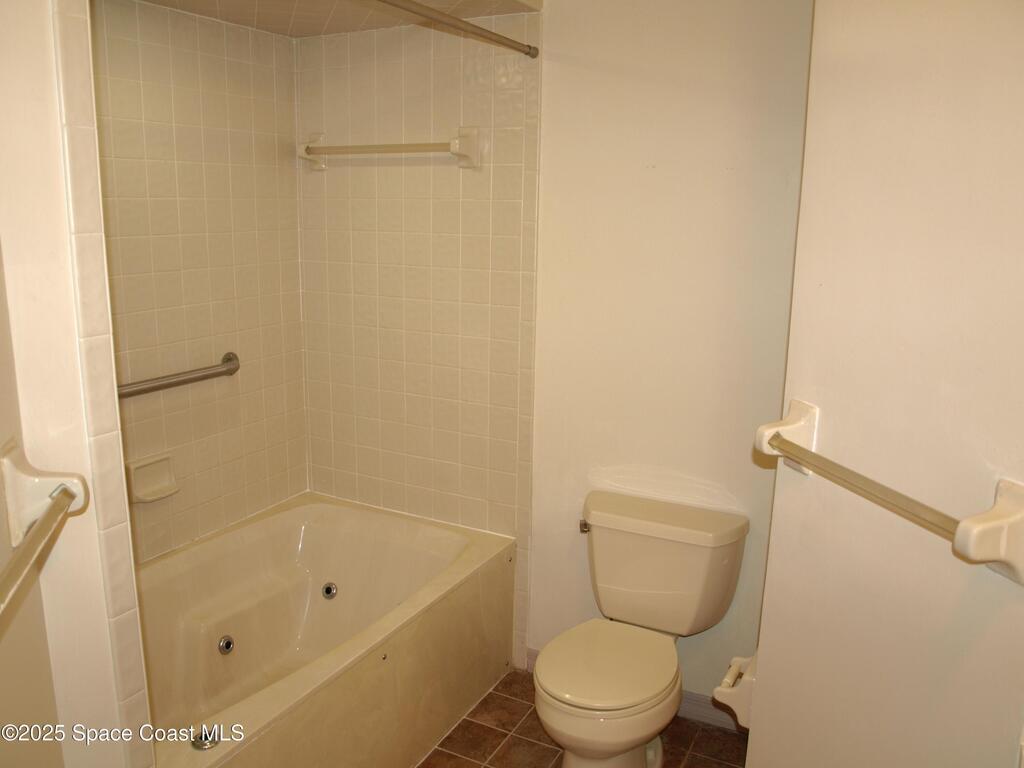 831 Greenwood Manor Circle, West Melbourne, FL 32904