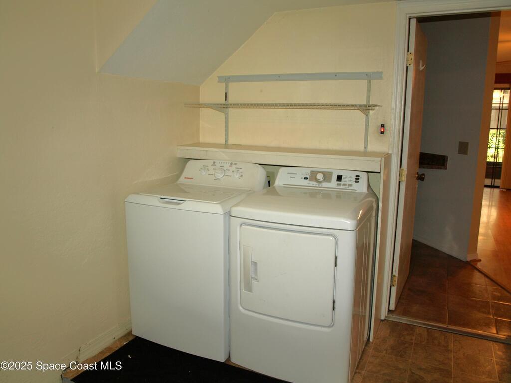 831 Greenwood Manor Circle, West Melbourne, FL 32904