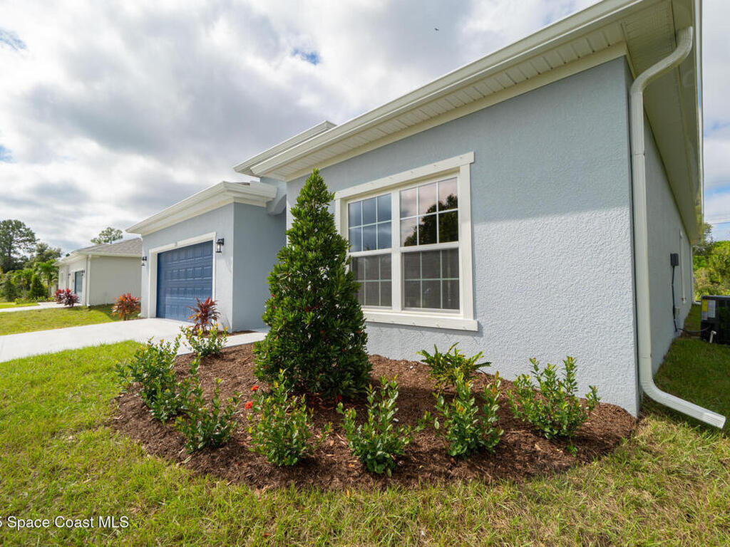 528 De Groodt Road, Palm Bay, FL 32908