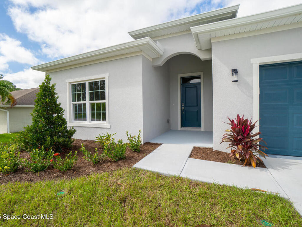 542 De Groodt Road, Palm Bay, FL 32908