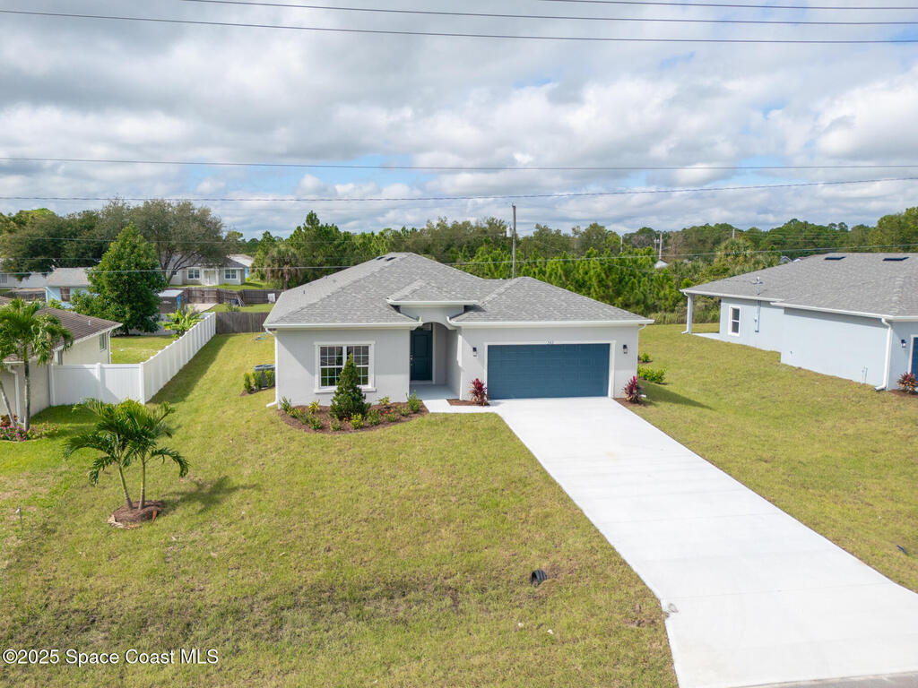 542 De Groodt Road, Palm Bay, FL 32908