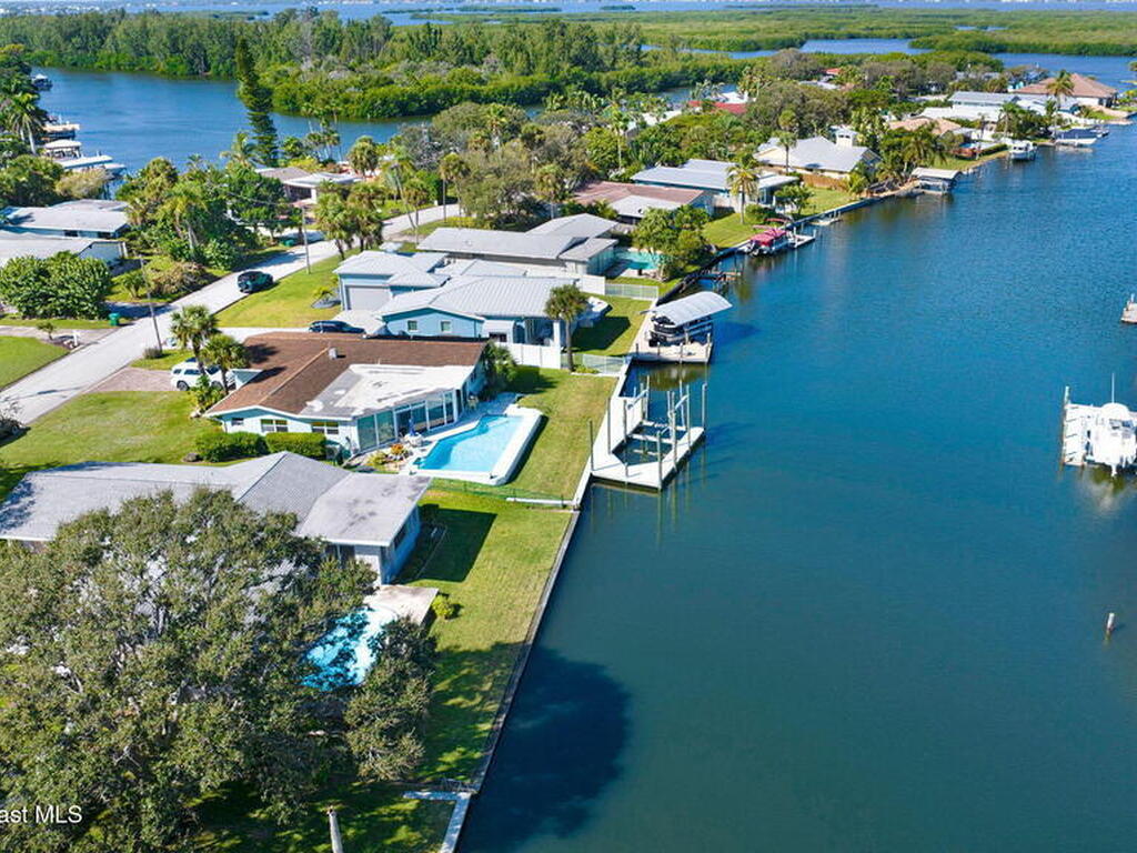 159 Antigua Drive, Cocoa Beach, FL 32931