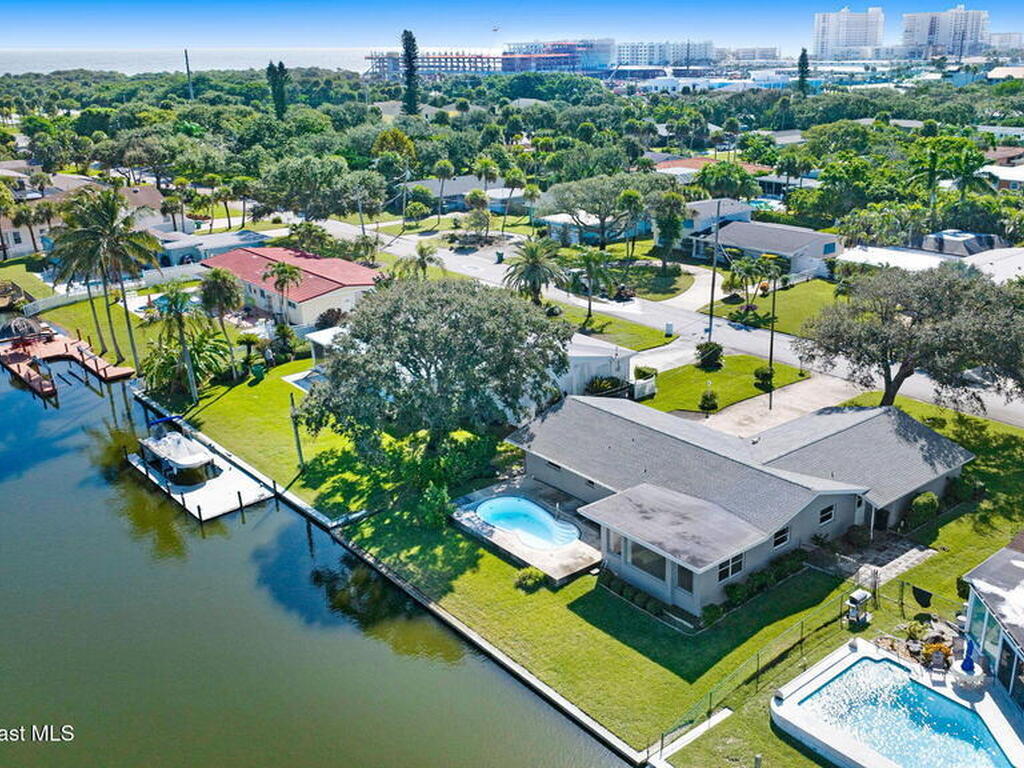 159 Antigua Drive, Cocoa Beach, FL 32931