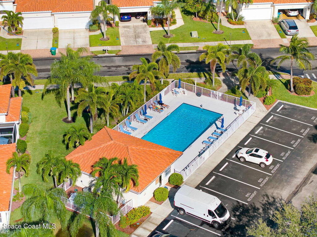 560 Casa Bella Drive, Cape Canaveral, FL 32920