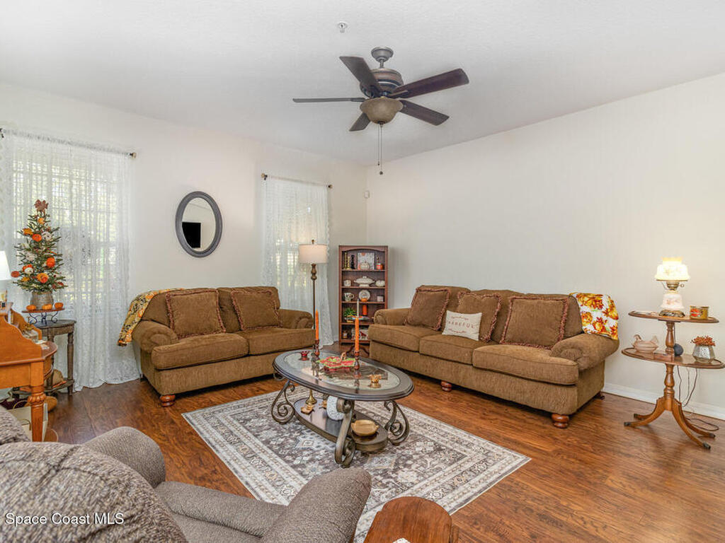 7130 Red Lantern Drive, Harmony, FL 34773