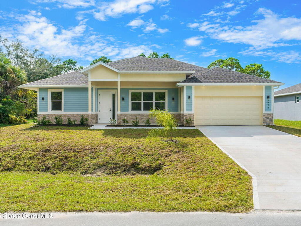 276 Americana Boulevard, Palm Bay, FL 32907