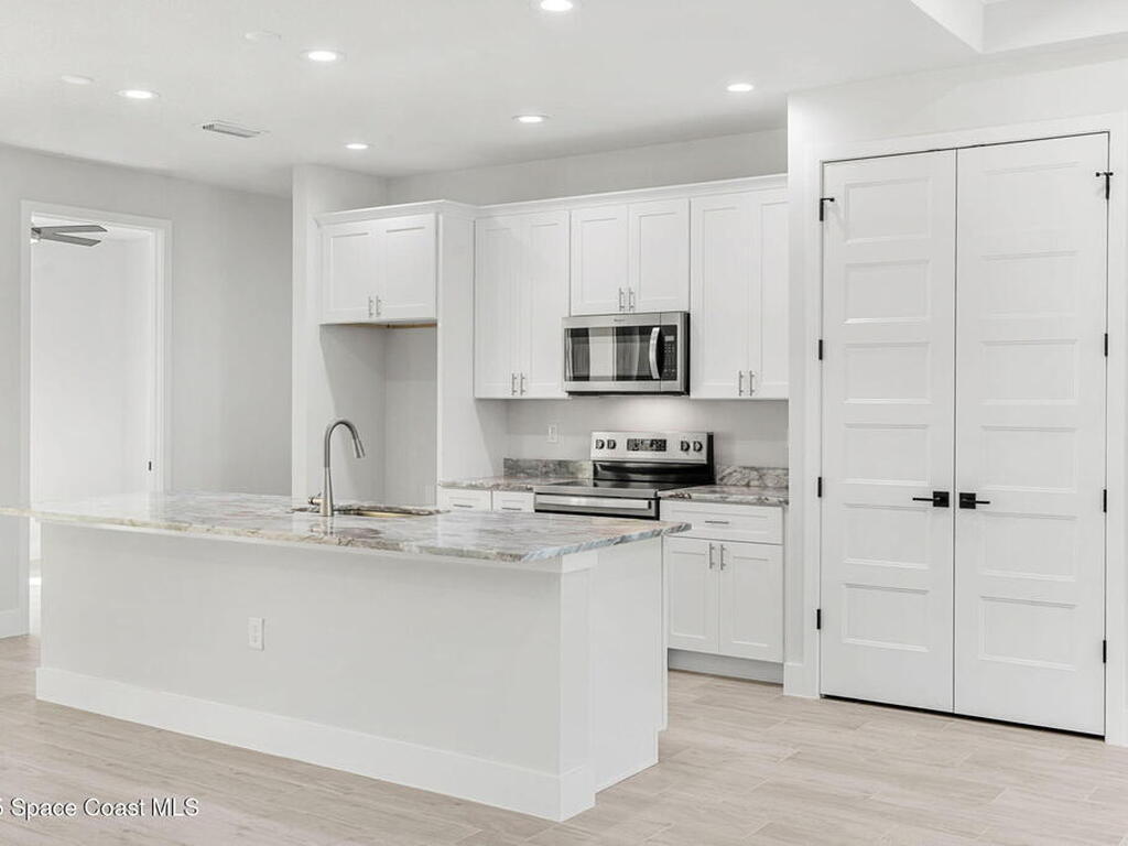 276 Americana Boulevard, Palm Bay, FL 32907