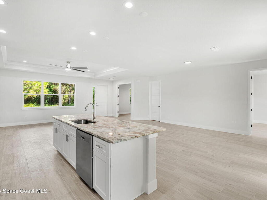 276 Americana Boulevard, Palm Bay, FL 32907