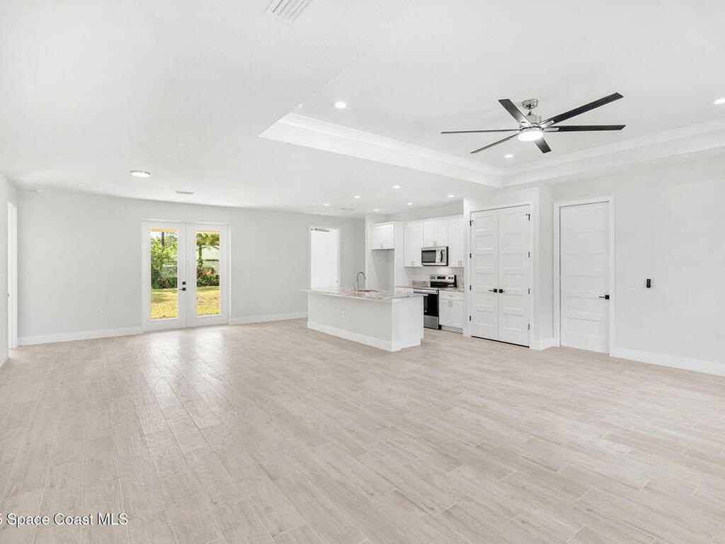 276 Americana Boulevard, Palm Bay, FL 32907