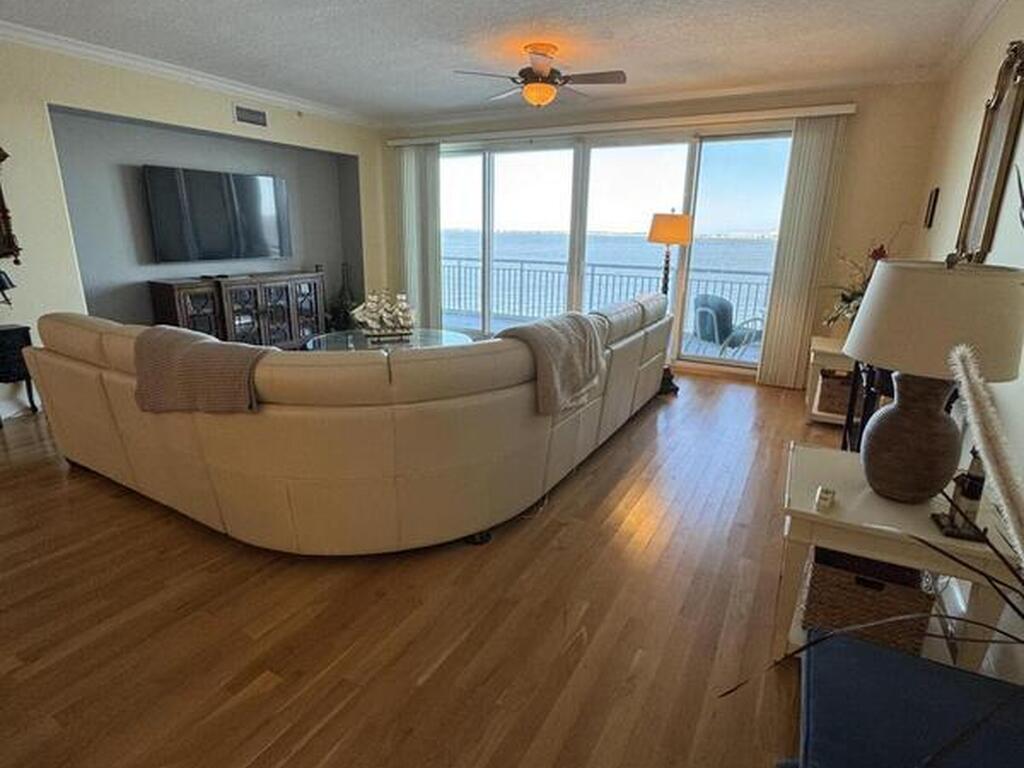 4955 Dixie Highway, Palm Bay, FL 32905