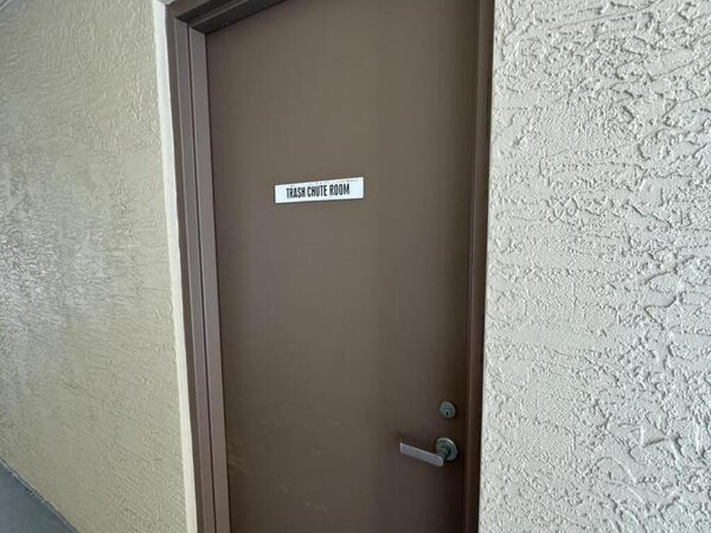 4955 Dixie Highway, Palm Bay, FL 32905