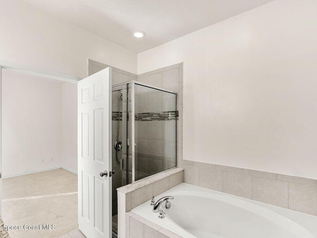 223 Murano Drive, Melbourne, FL 32904