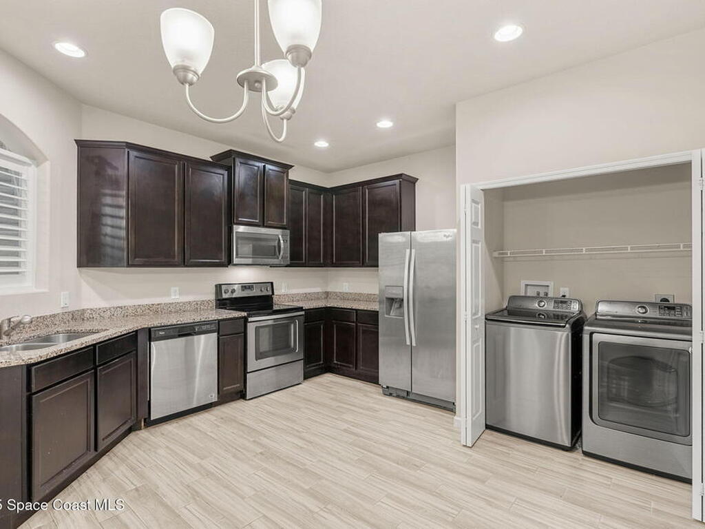 223 Murano Drive, Melbourne, FL 32904