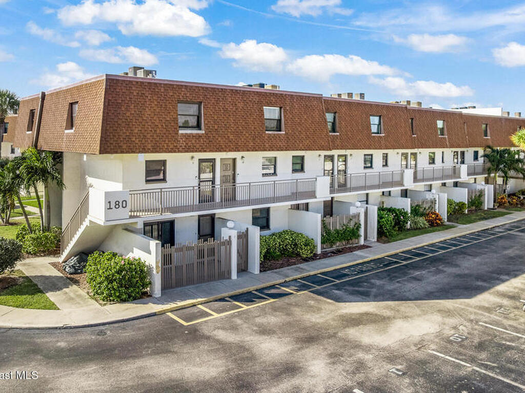 180 Paradise Boulevard, Indialantic, FL 32903