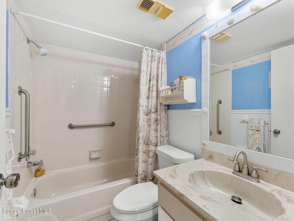 8496 Ridgewood Avenue, Cape Canaveral, FL 32920