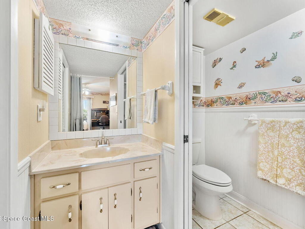 8496 Ridgewood Avenue, Cape Canaveral, FL 32920