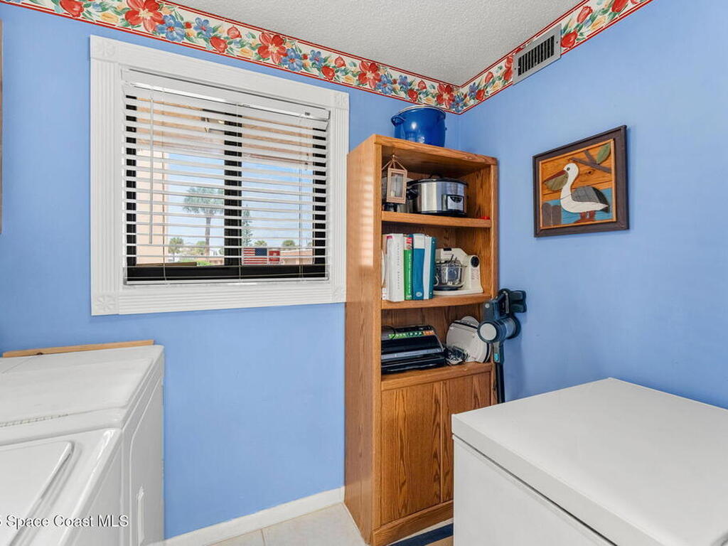 8496 Ridgewood Avenue, Cape Canaveral, FL 32920