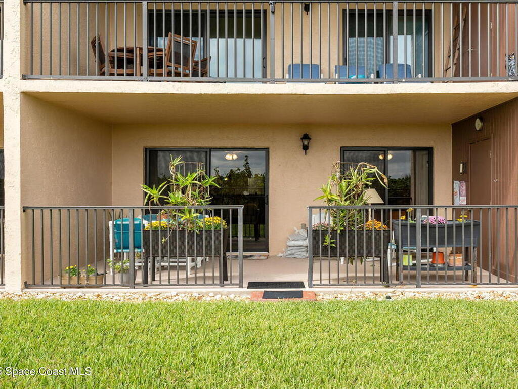 8496 Ridgewood Avenue, Cape Canaveral, FL 32920