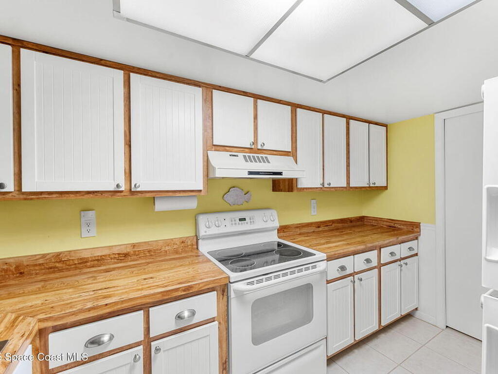 8496 Ridgewood Avenue, Cape Canaveral, FL 32920