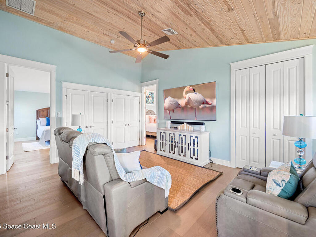 14 Cottage Court, Cocoa Beach, FL 32931