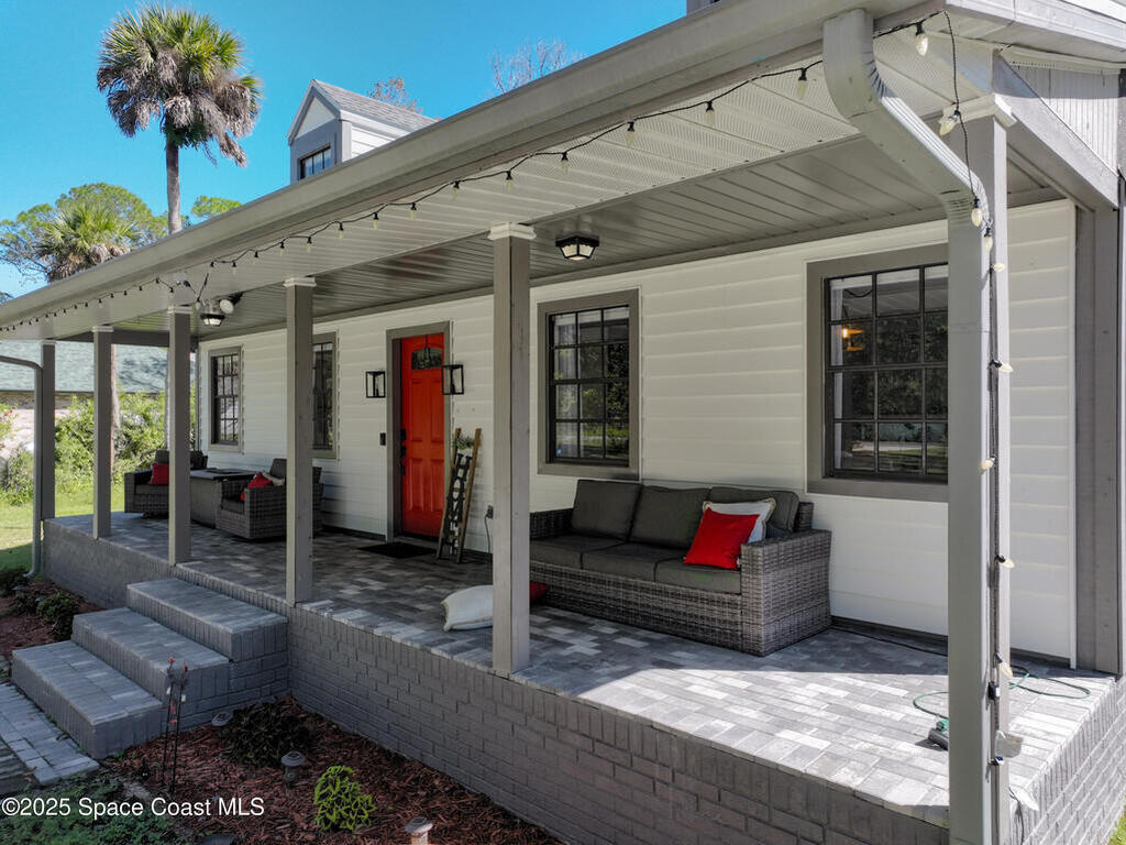 7595 Turkey Point Drive, Titusville, FL 32780