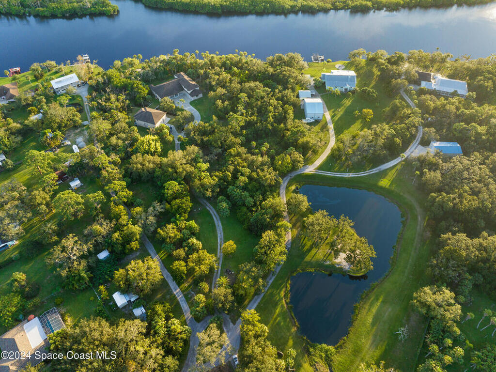 9598 Tortoise Lane, Micco, FL 32976