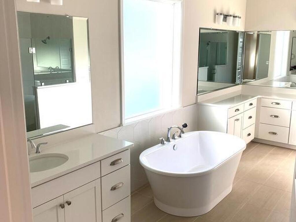 8321 Paragrass Avenue, Melbourne, FL 32940