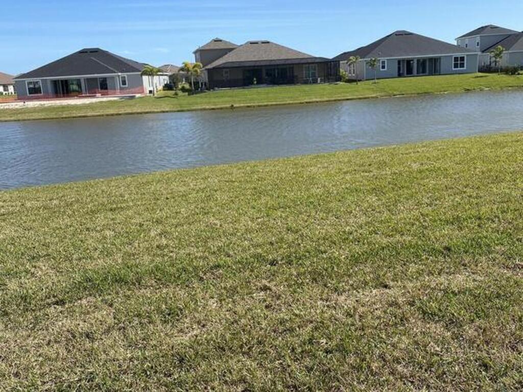 8321 Paragrass Avenue, Melbourne, FL 32940