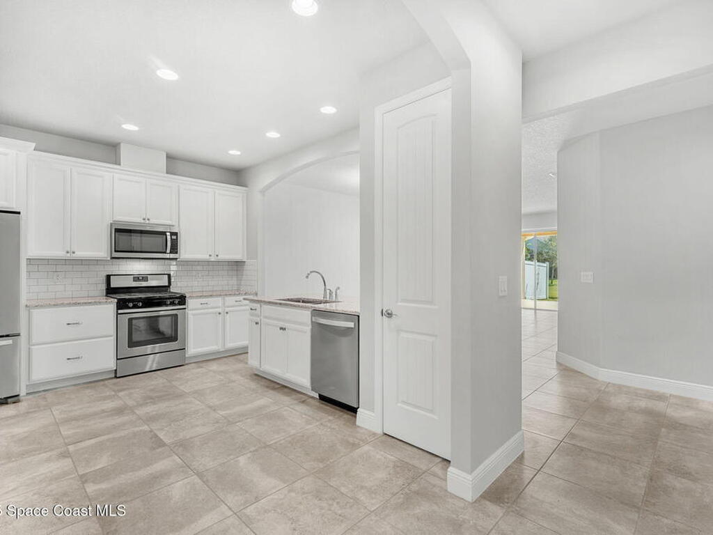 7584 Loren Cove Drive, Melbourne, FL 32940