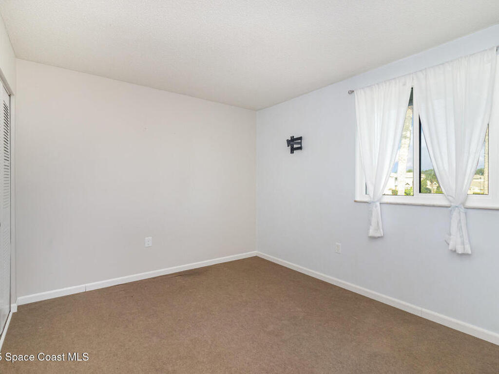 1020 Abada Court, Palm Bay, FL 32905