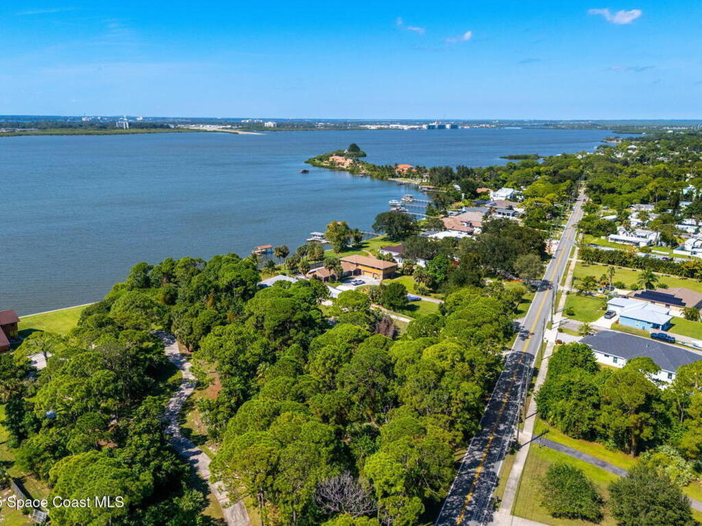 1725-A Newfound Harbor Drive, Merritt Island, FL 32952