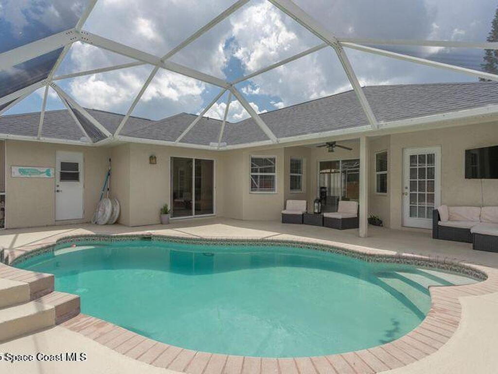 4920 48th Place, Vero Beach, FL 32967