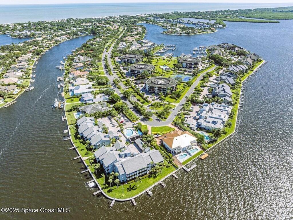 1821 Mooringline Drive, Vero Beach, FL 32963