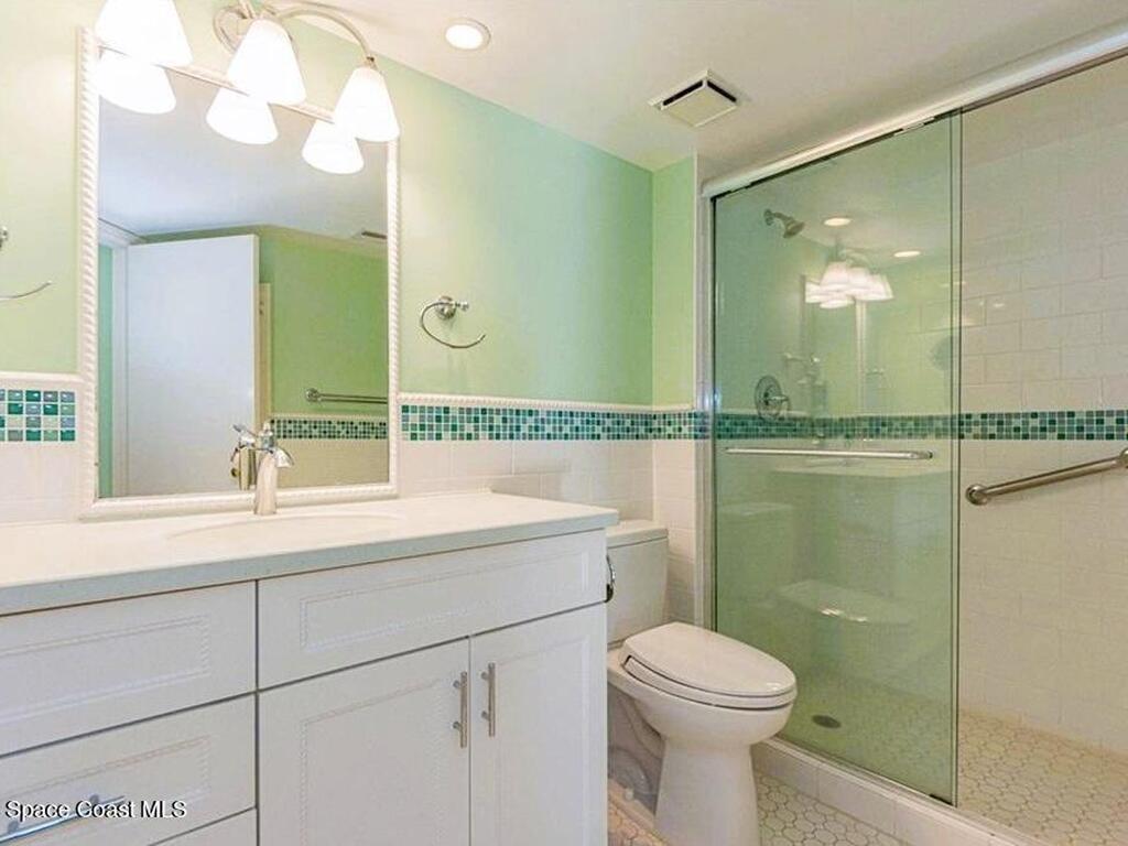 1821 Mooringline Drive, Vero Beach, FL 32963