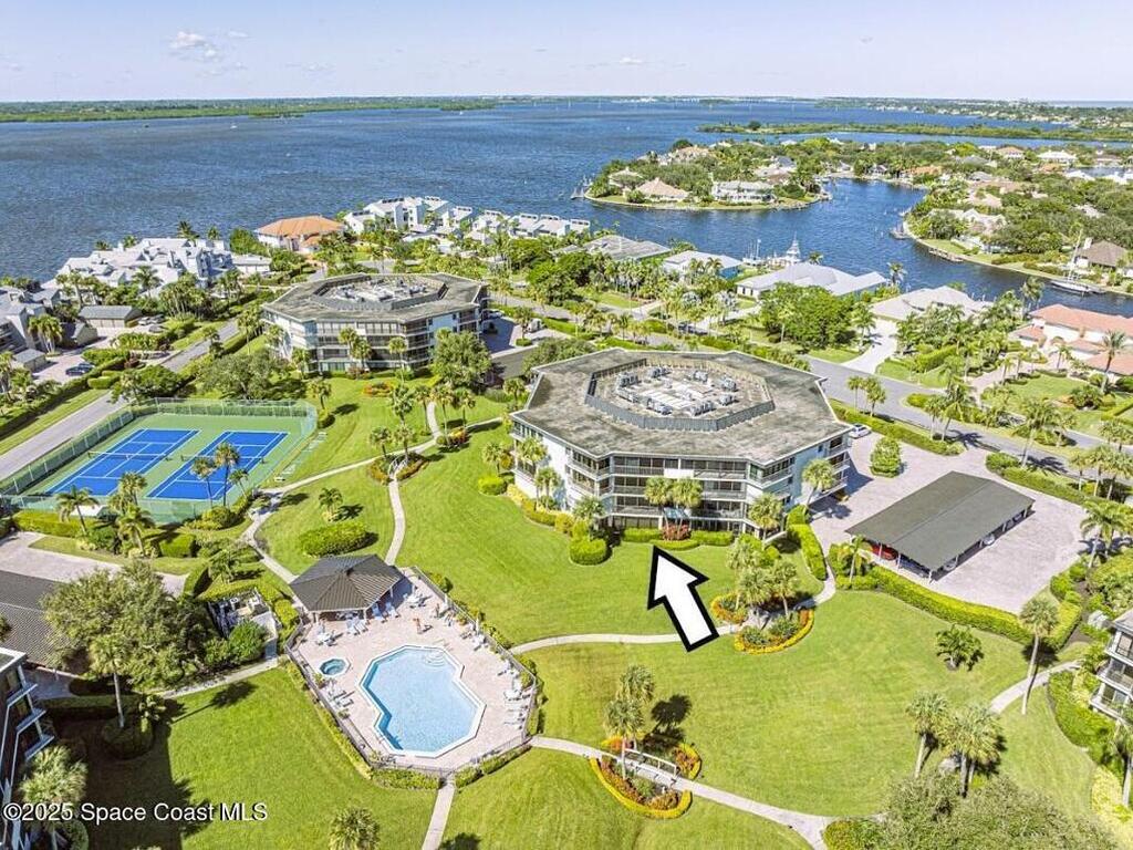 1821 Mooringline Drive, Vero Beach, FL 32963