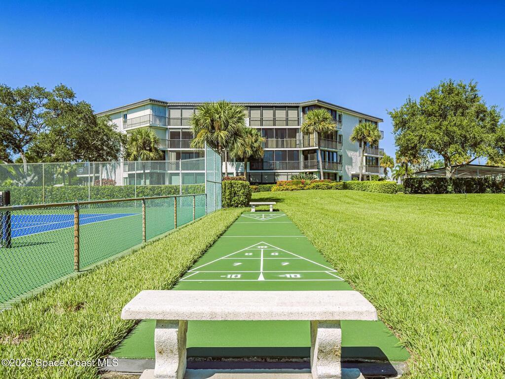 1821 Mooringline Drive, Vero Beach, FL 32963