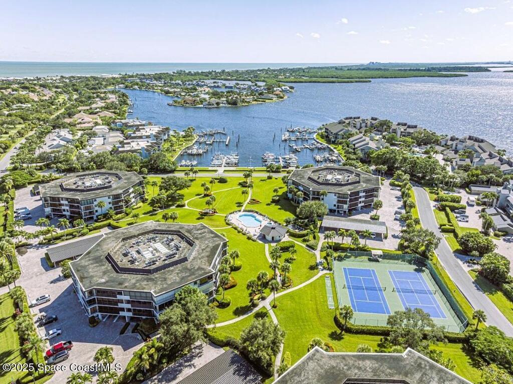 1821 Mooringline Drive, Vero Beach, FL 32963