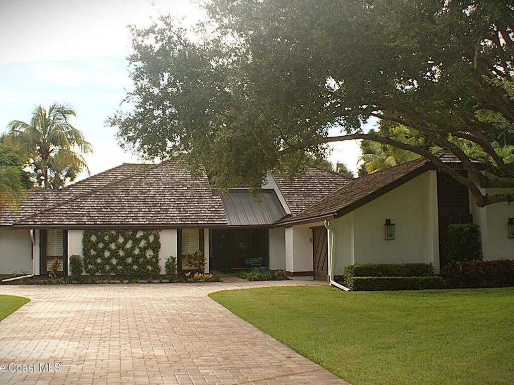 905 Starboard Dr Drive, Vero Beach, FL 32963