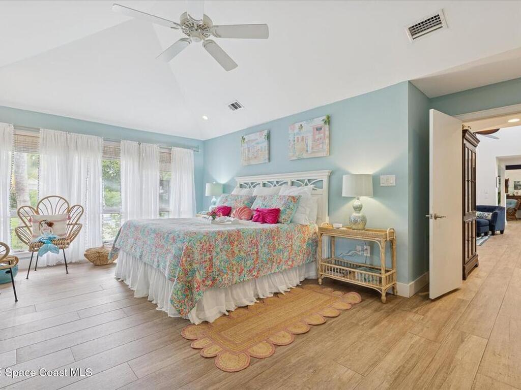 905 Starboard Dr Drive, Vero Beach, FL 32963