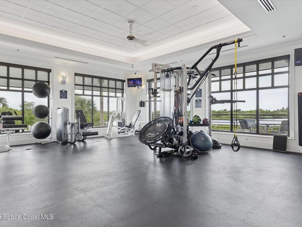 905 Starboard Dr Drive, Vero Beach, FL 32963