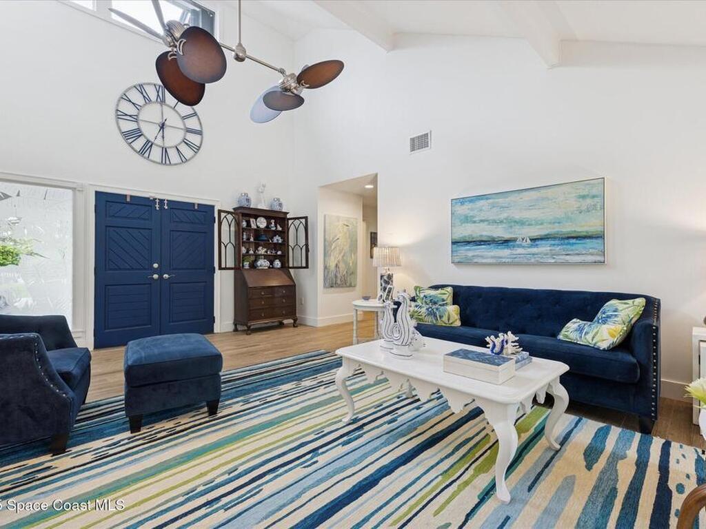 905 Starboard Dr Drive, Vero Beach, FL 32963