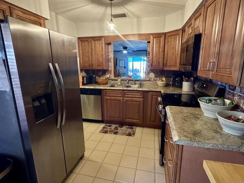 53 Anchor Drive, Indian Harbour Beach, FL 32937